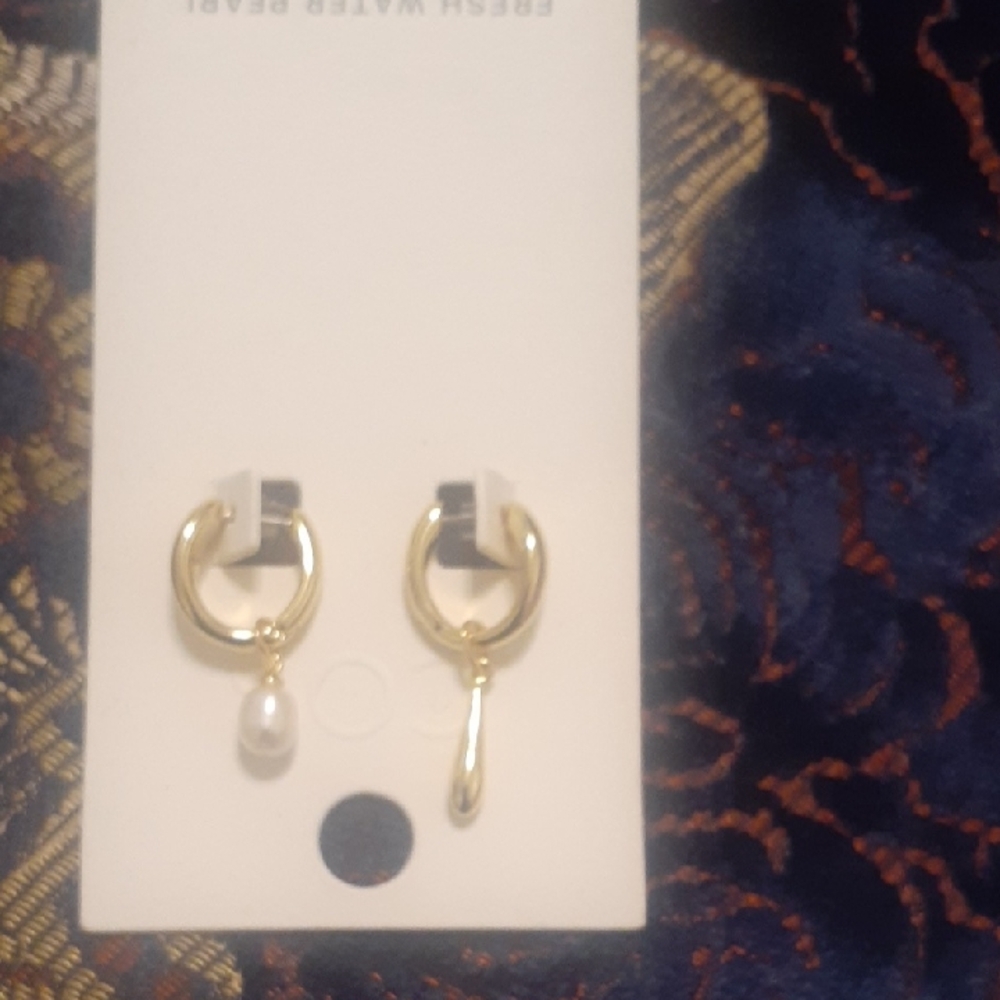 COS Gold Hoop Earrings with Pearl Accent